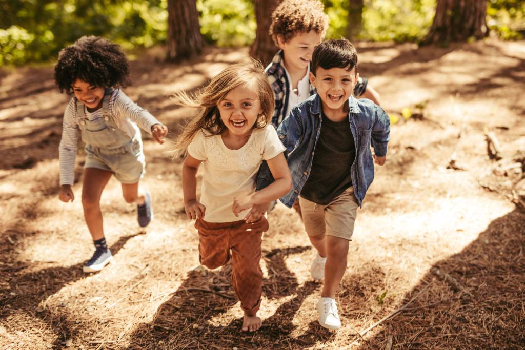 kids race in the forest